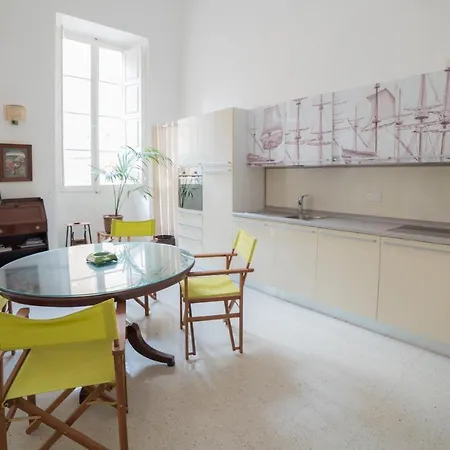 Apartament Chic With Roof Terrace *